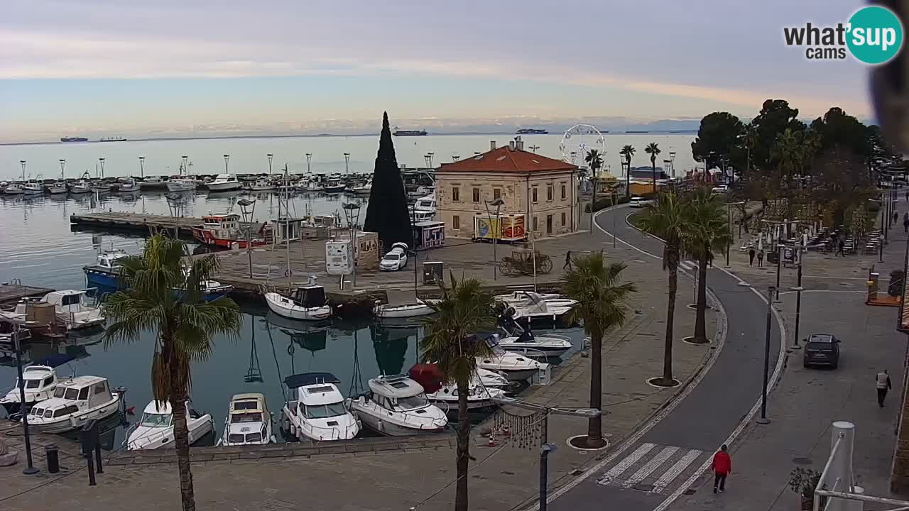 Webcam Koper – Panorama de la marina et de la promenade depuis le Grand Hotel Koper