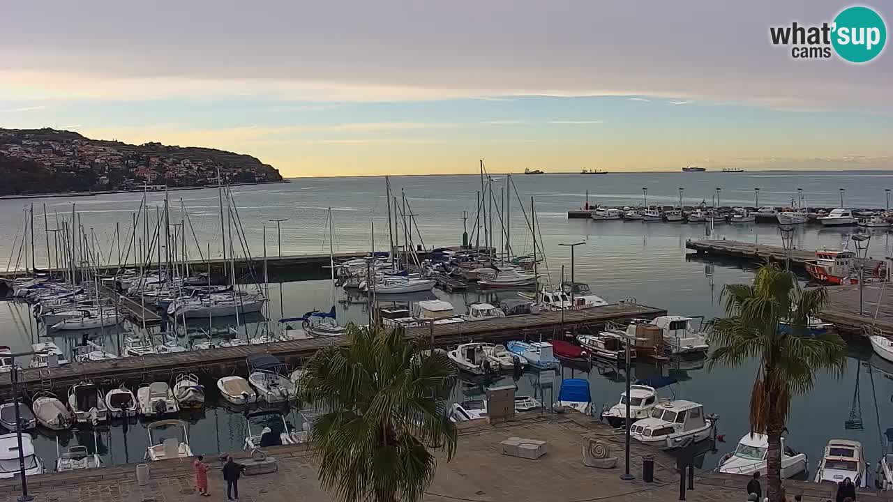 Web kamera Koper – marina i promenada – hotel Grand Koper