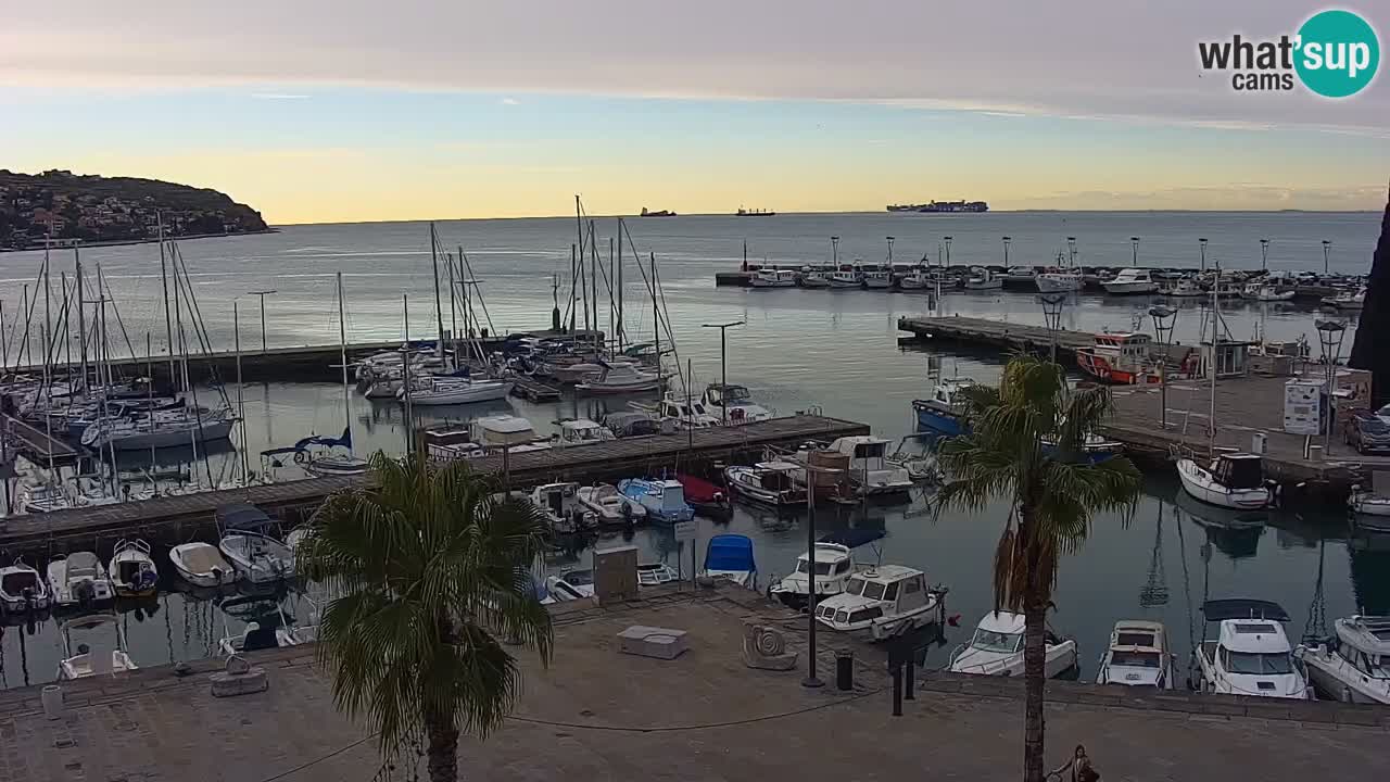 Web kamera Koper – marina i promenada – hotel Grand Koper