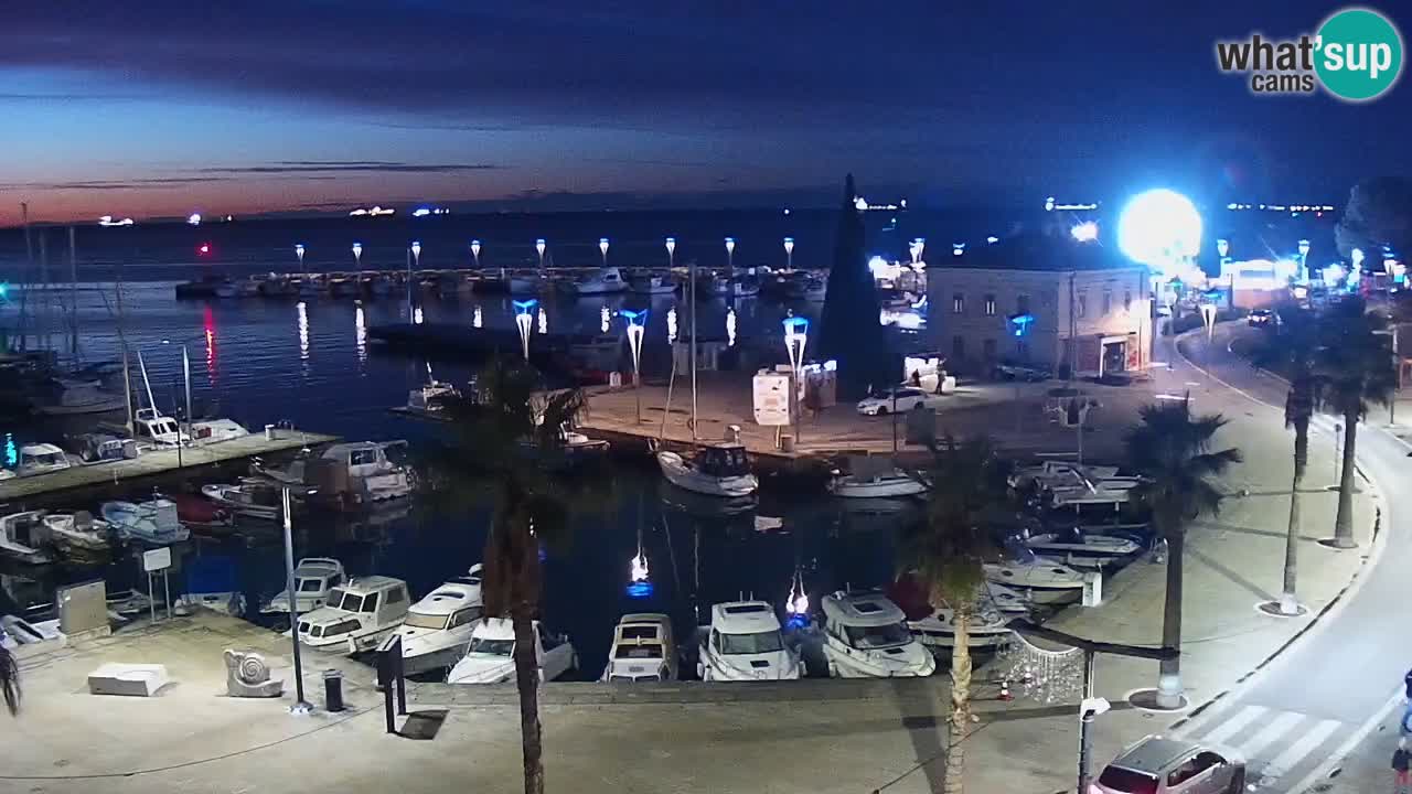 Webcam Koper – Panorama of the marina and promenade from the Grand Hotel Koper