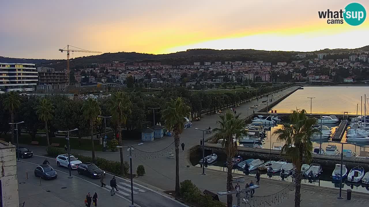 Web kamera Koper – marina i promenada – hotel Grand Koper