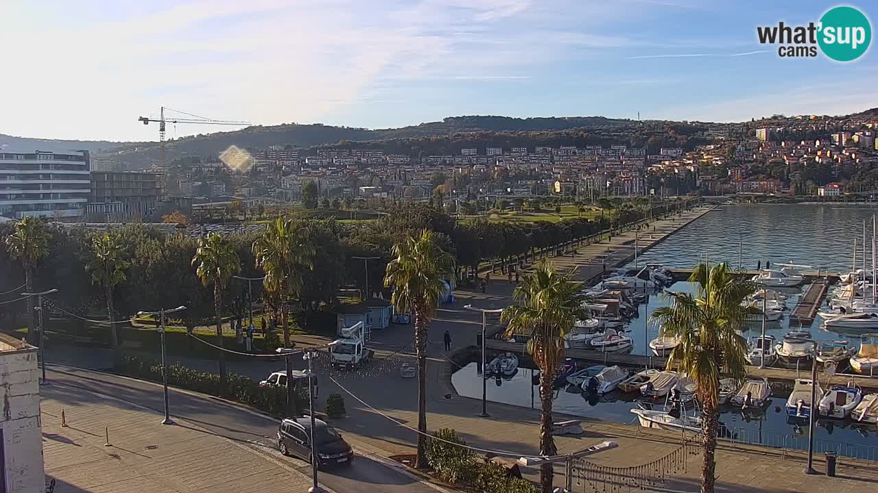 Camera en vivo Koper – puerto deportivo y paseo marítimo desde el Hotel Grand Koper