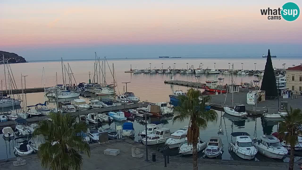 Web kamera Koper – marina i promenada – hotel Grand Koper