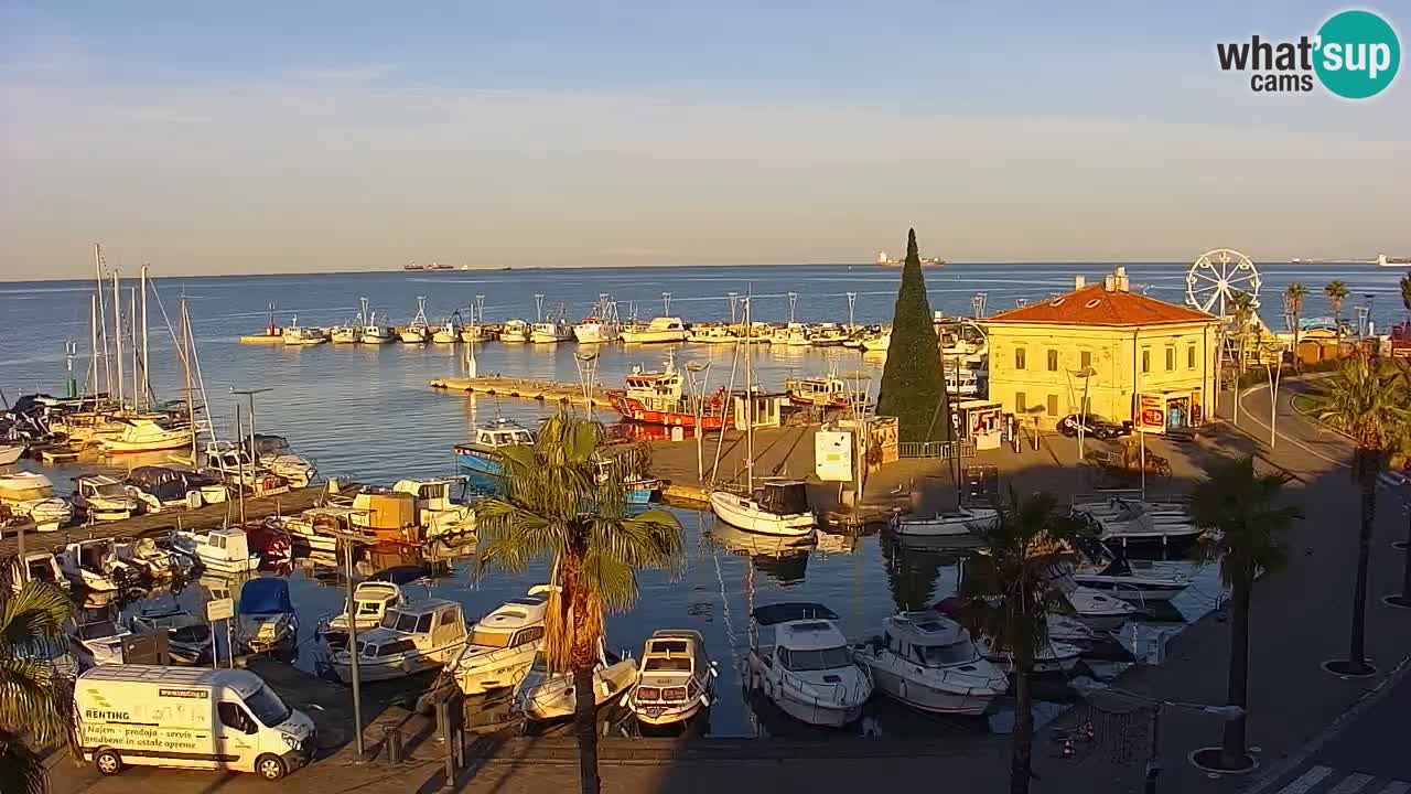 Camera en vivo Koper – puerto deportivo y paseo marítimo desde el Hotel Grand Koper