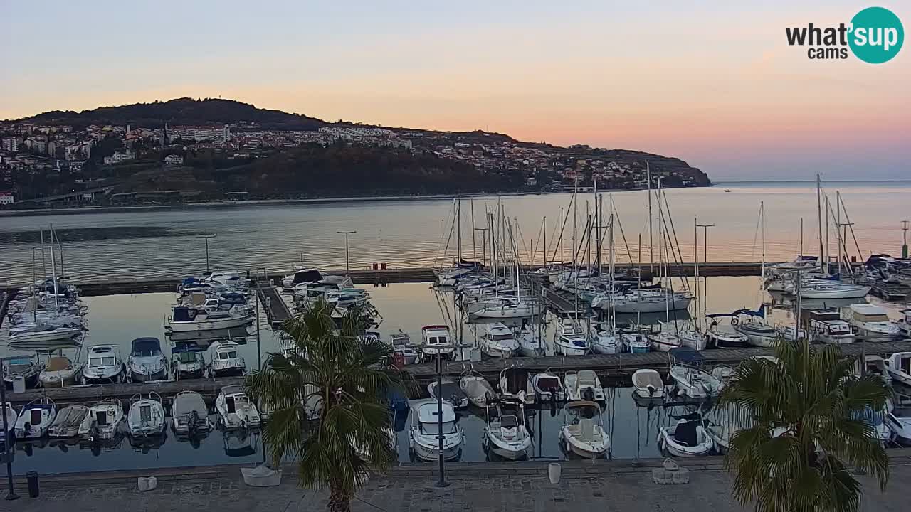Web kamera Koper – marina i promenada – hotel Grand Koper