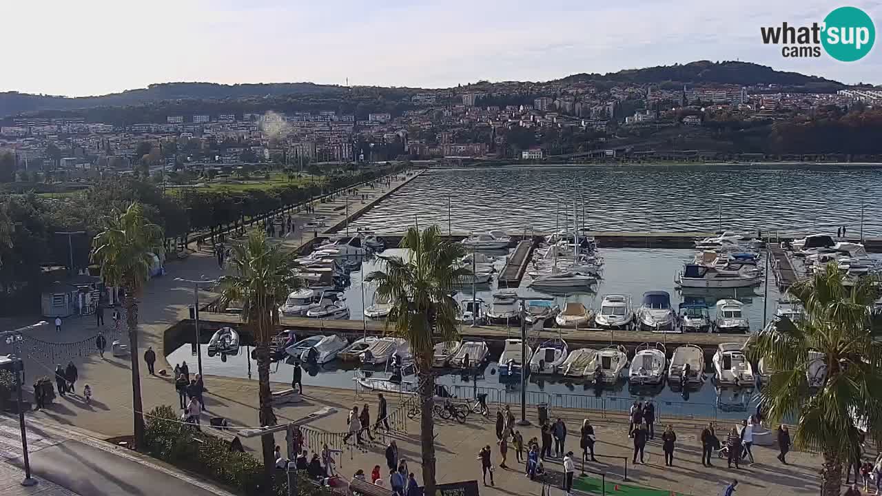 Camera en vivo Koper – puerto deportivo y paseo marítimo desde el Hotel Grand Koper