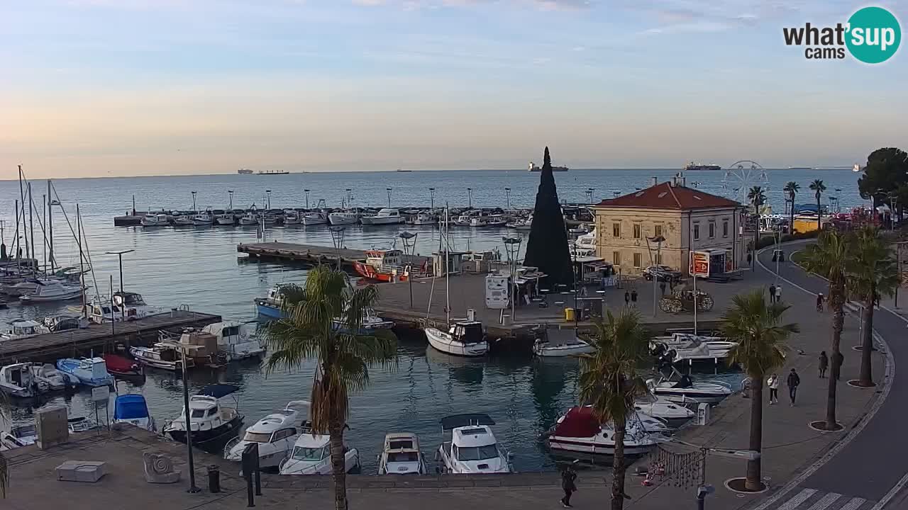 Web kamera Koper – marina i promenada – hotel Grand Koper