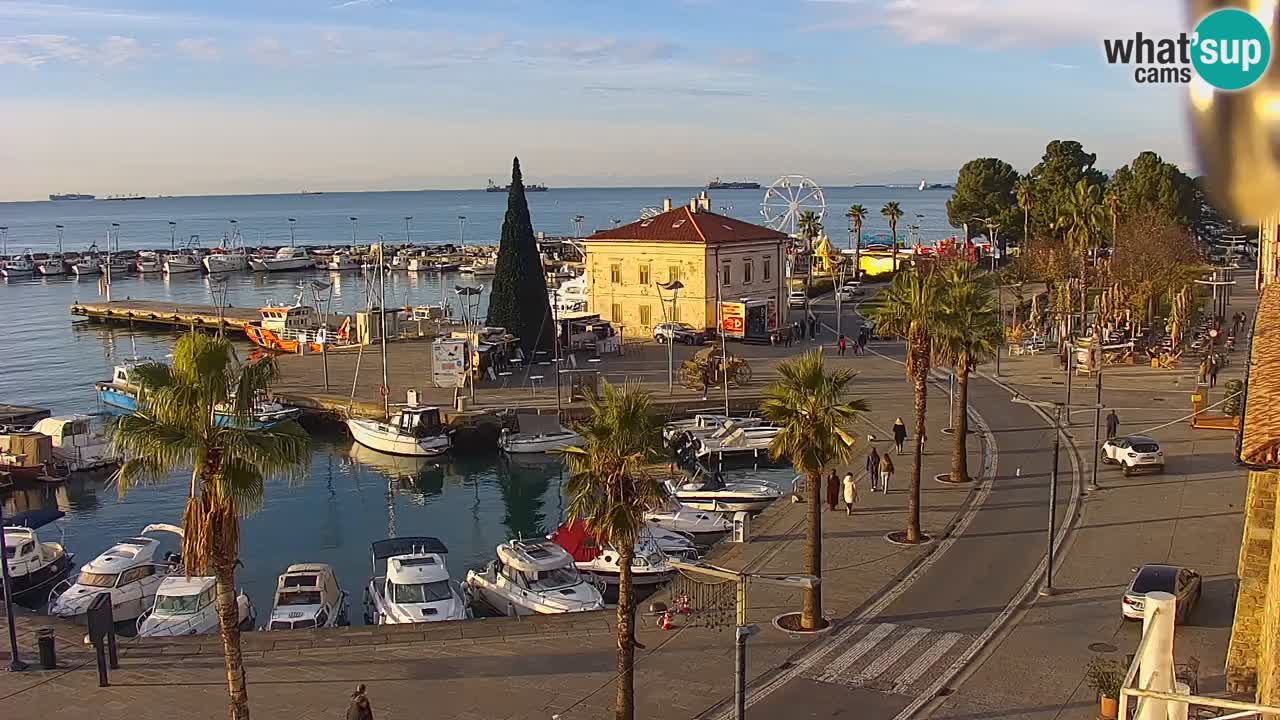 Web kamera Koper – marina i promenada – hotel Grand Koper