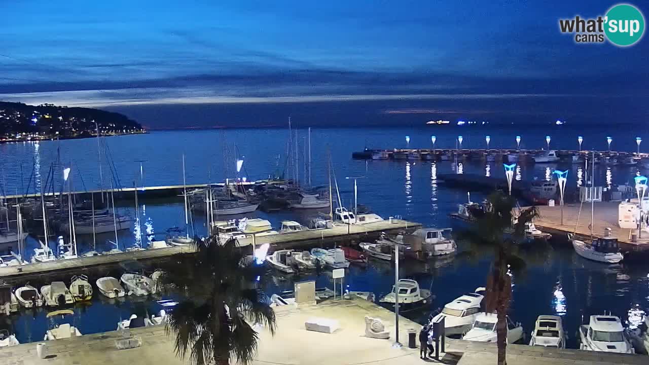 Camera en vivo Koper – puerto deportivo y paseo marítimo desde el Hotel Grand Koper