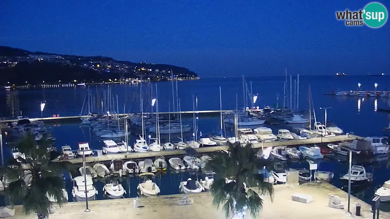 Webcam Koper – Panorama of the marina and promenade from the Grand Hotel Koper
