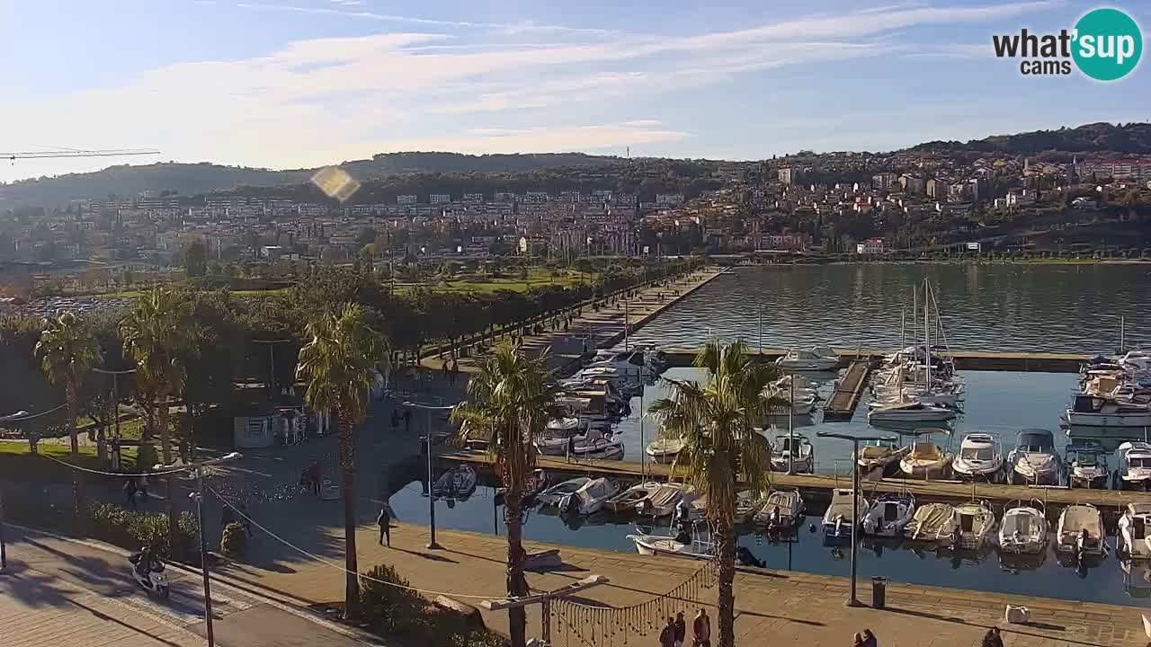 Camera en vivo Koper – puerto deportivo y paseo marítimo desde el Hotel Grand Koper