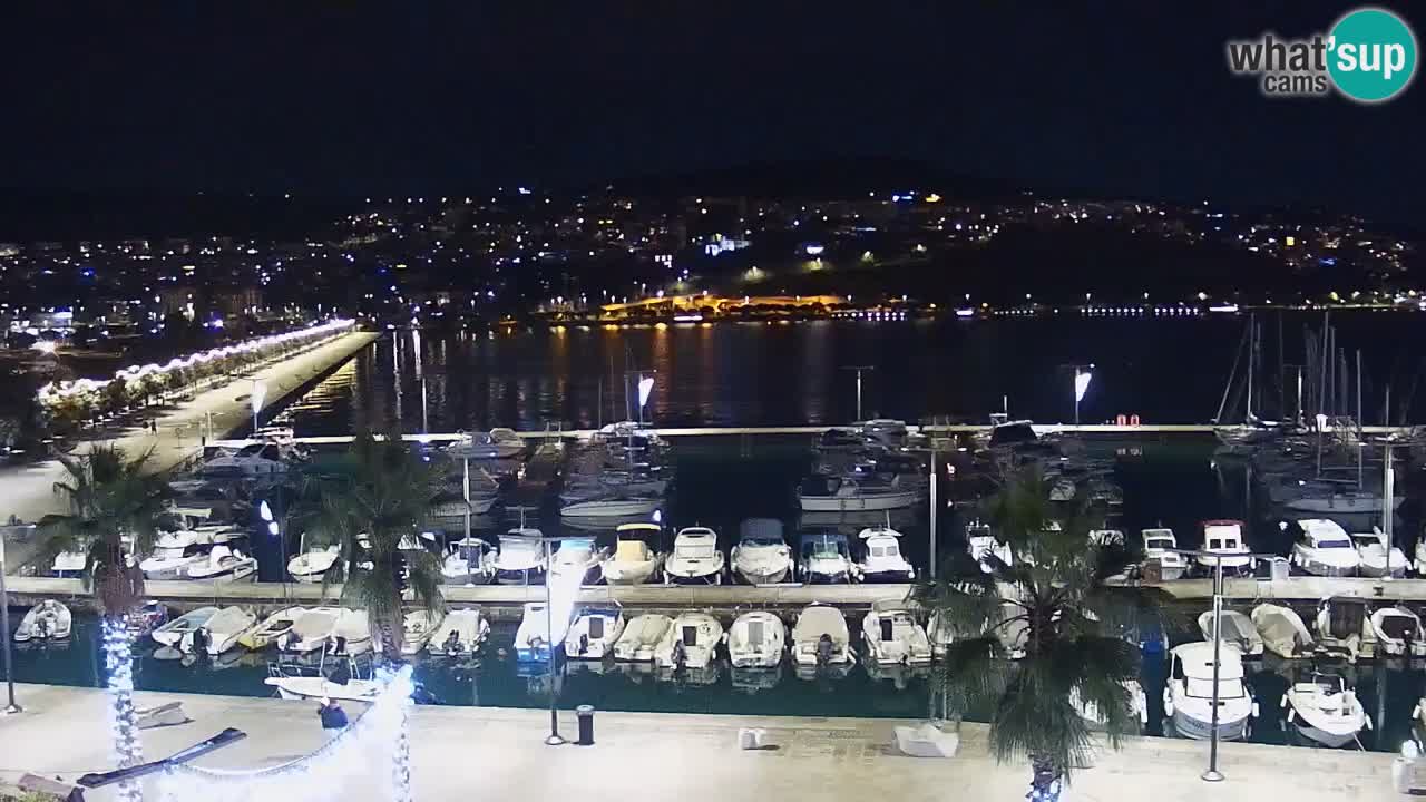 Webcam Koper – Panorama des Jachthafens und der Promenade vom Hotel Grand Koper