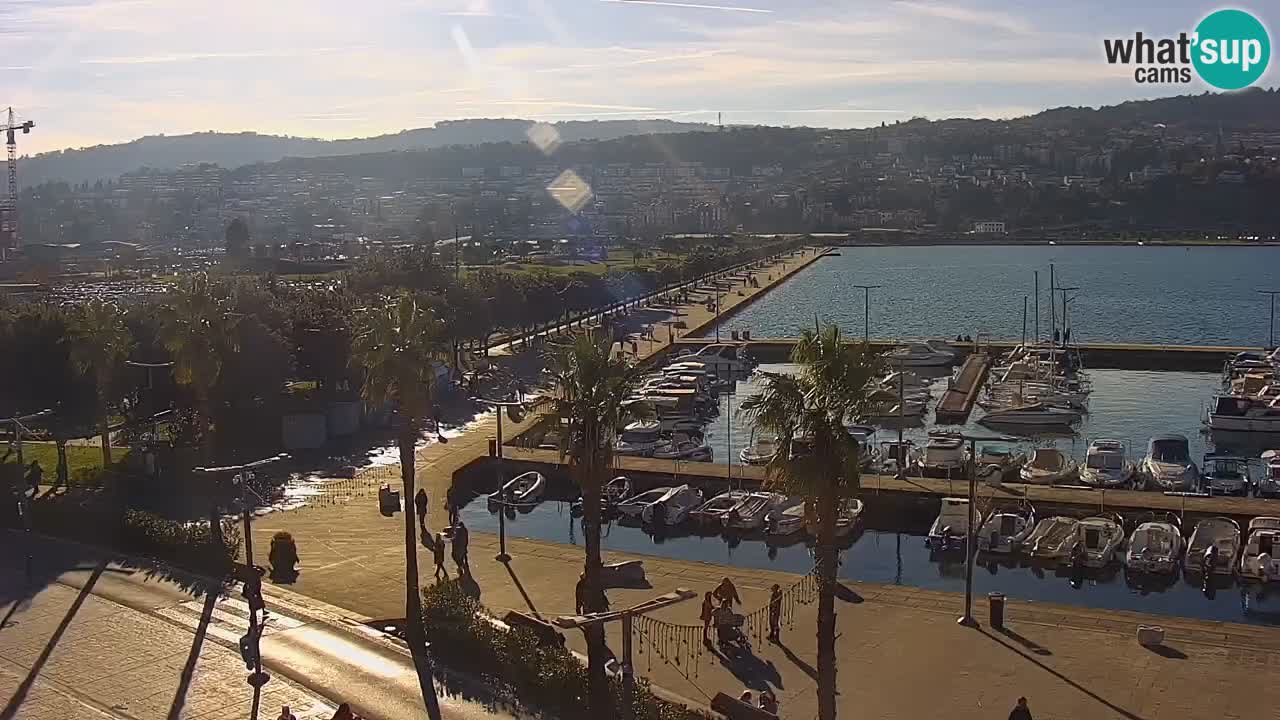 Web kamera Koper – marina i promenada – hotel Grand Koper