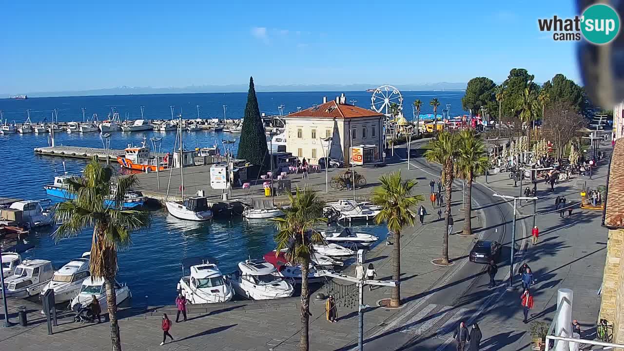 Camera en vivo Koper – puerto deportivo y paseo marítimo desde el Hotel Grand Koper