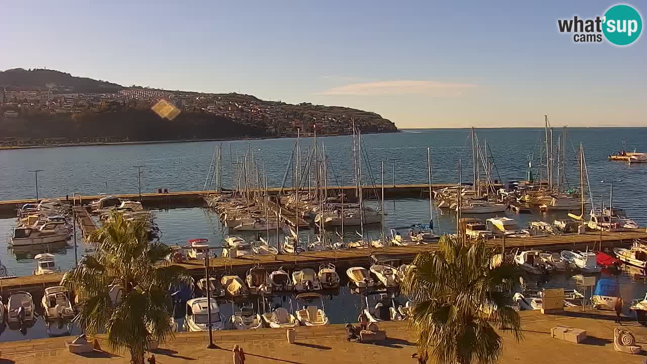 Webcam Koper – Panorama de la marina et de la promenade depuis le Grand Hotel Koper