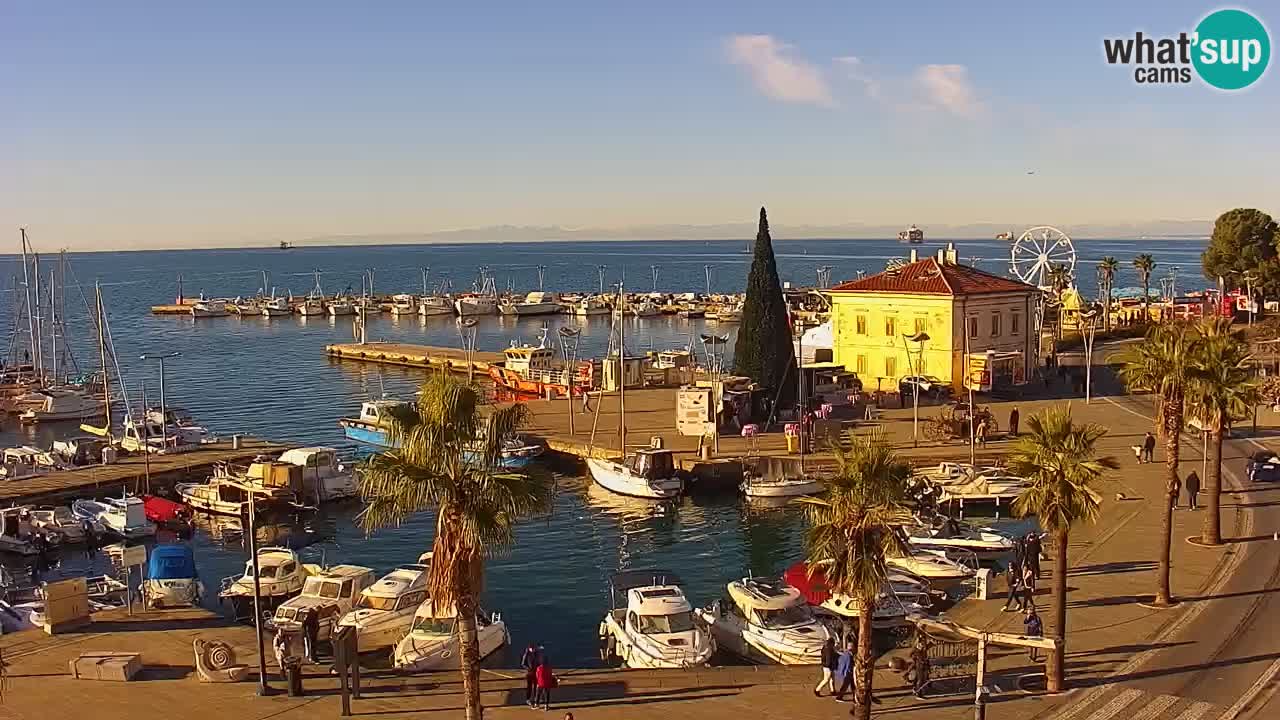 Webcam Koper – Panorama de la marina et de la promenade depuis le Grand Hotel Koper