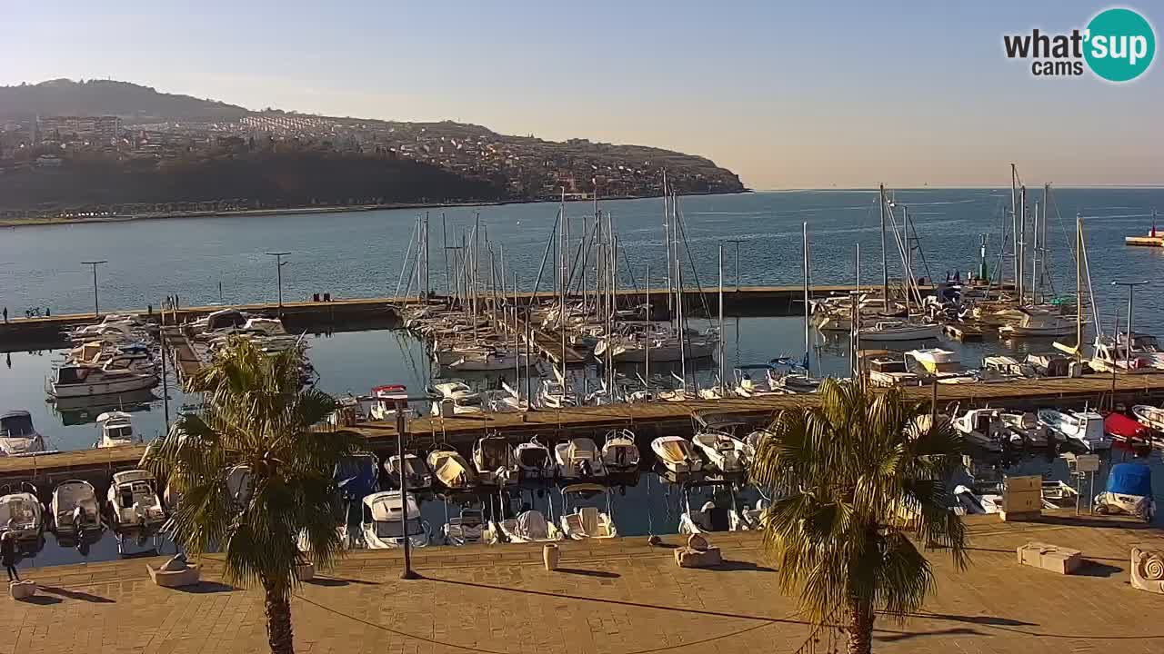 Webcam Koper – Panorama of the marina and promenade from the Grand Hotel Koper