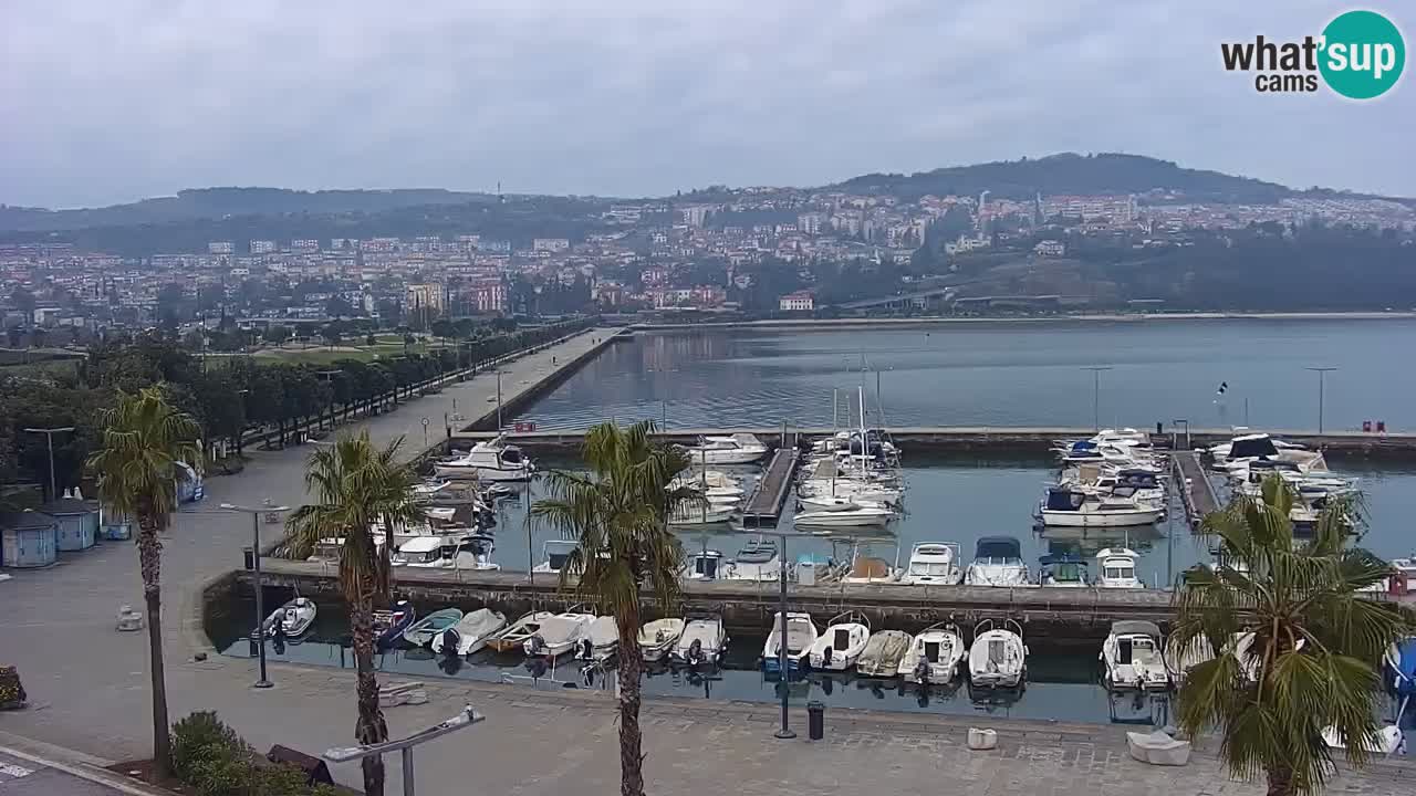 Webcam Koper – Panorama of the marina and promenade from the Grand Hotel Koper