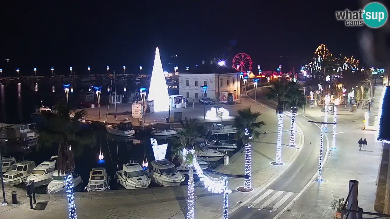 Spletna kamera Koper – Panorama na marino in promenado s Hotela Grand Koper