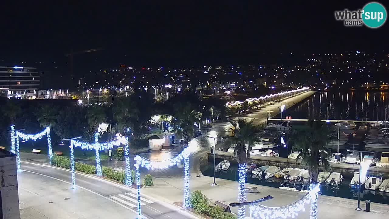 Webcam Koper – Panorama des Jachthafens und der Promenade vom Hotel Grand Koper