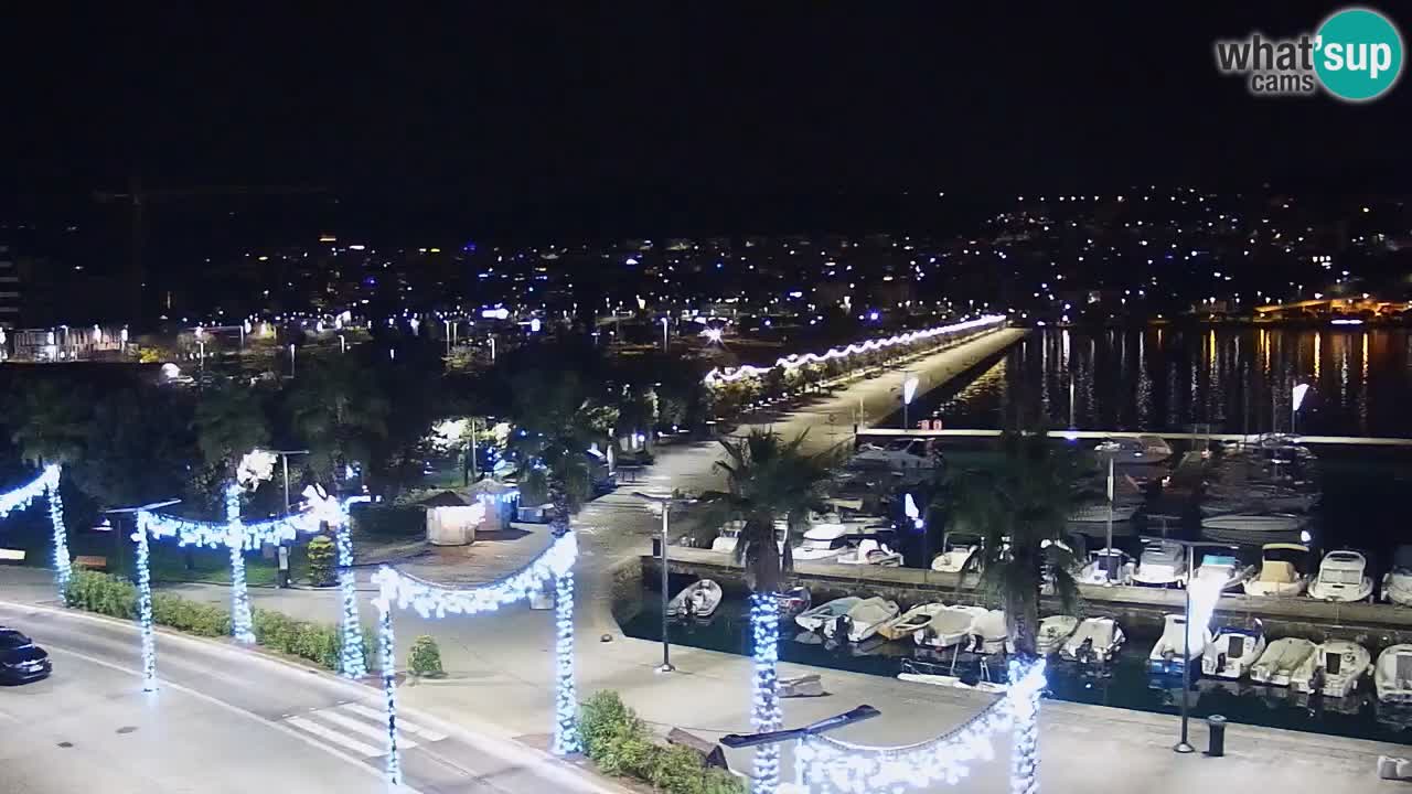 Webcam Koper – Panorama des Jachthafens und der Promenade vom Hotel Grand Koper