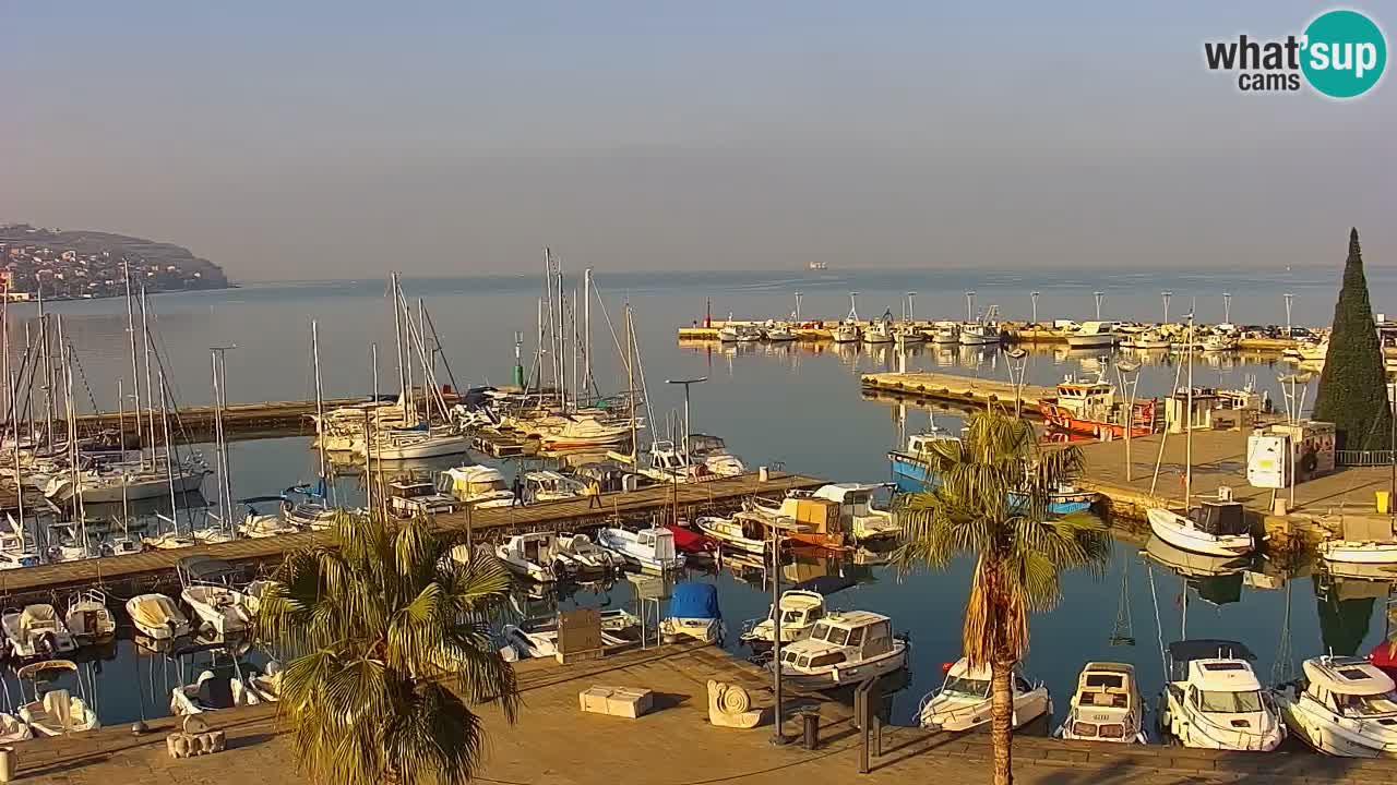 Web kamera Koper – marina i promenada – hotel Grand Koper