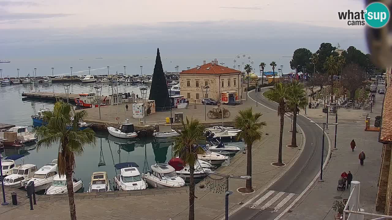 Webcam Koper – Panorama de la marina et de la promenade depuis le Grand Hotel Koper