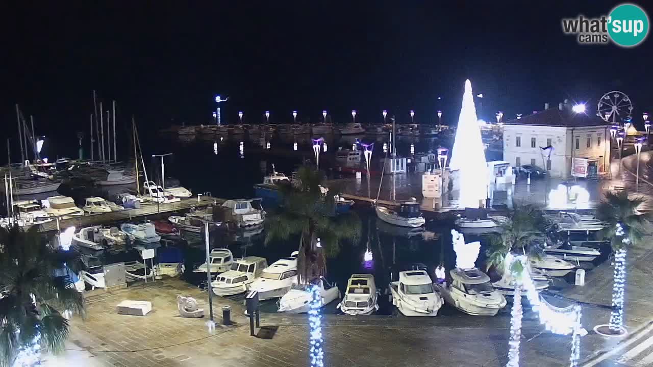 Spletna kamera Koper – Panorama na marino in promenado s Hotela Grand Koper