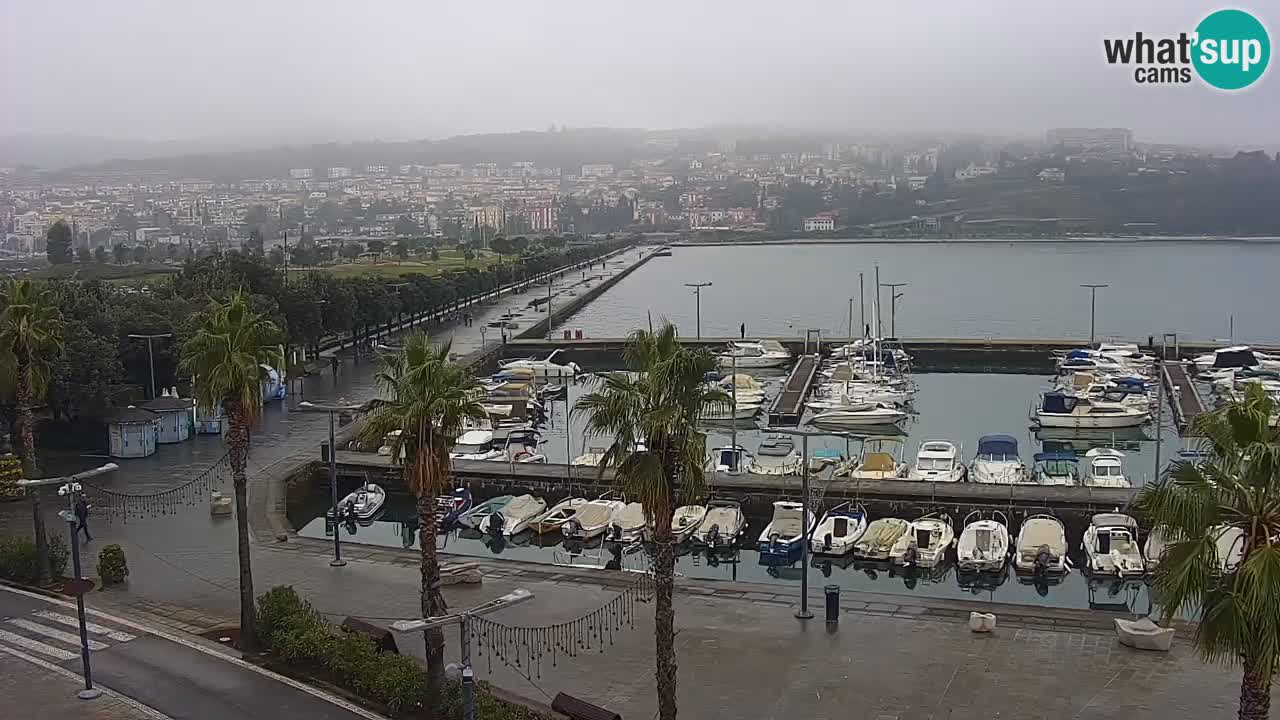 Camera en vivo Koper – puerto deportivo y paseo marítimo desde el Hotel Grand Koper