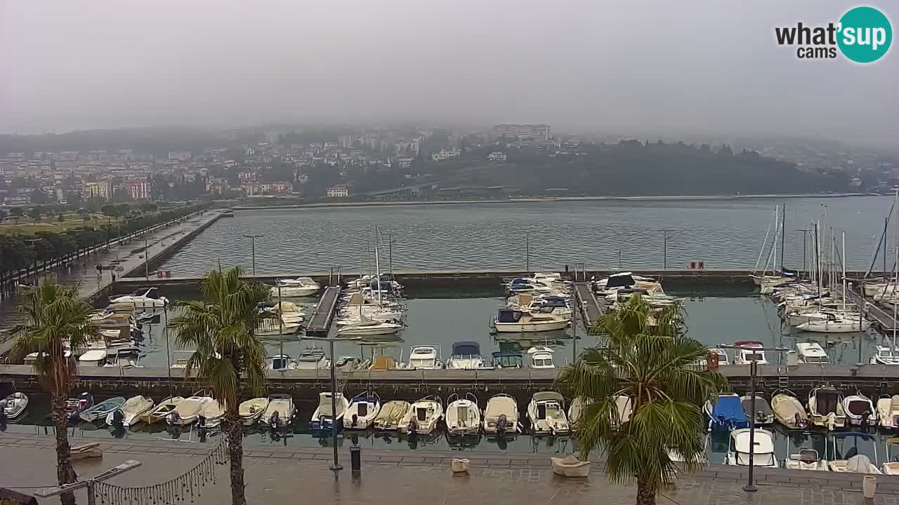 Webcam Koper – Panorama de la marina et de la promenade depuis le Grand Hotel Koper