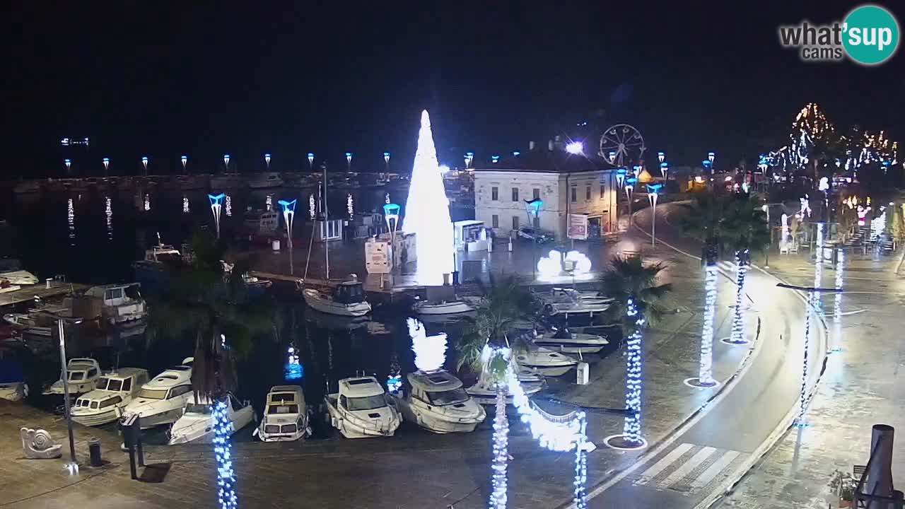 Webcam Koper – Panorama des Jachthafens und der Promenade vom Hotel Grand Koper