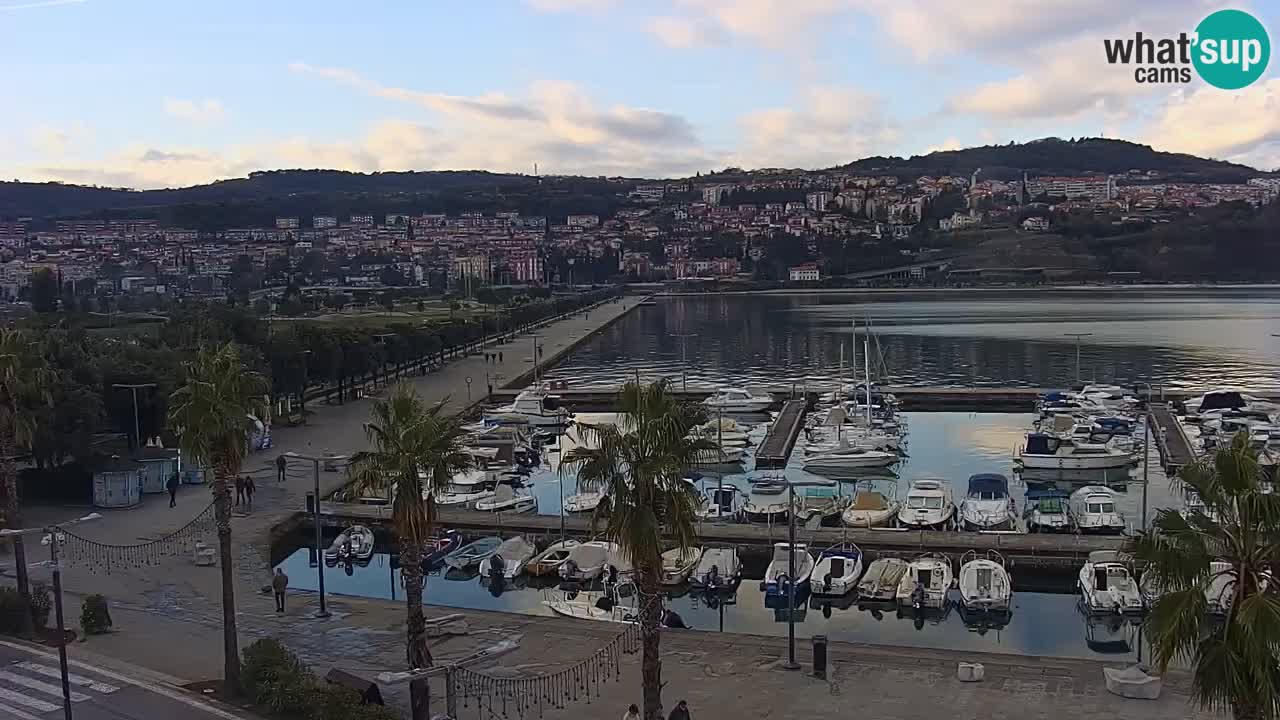Webcam Koper – Panorama of the marina and promenade from the Grand Hotel Koper