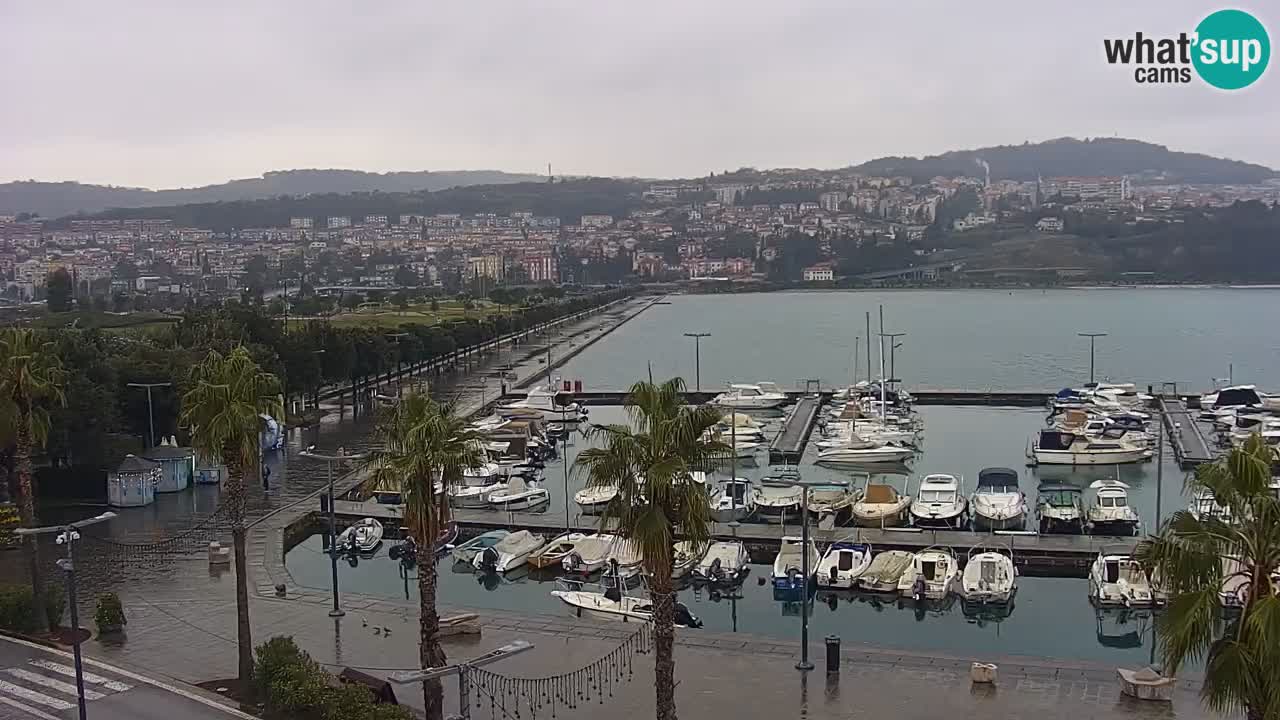 Web kamera Koper – marina i promenada – hotel Grand Koper