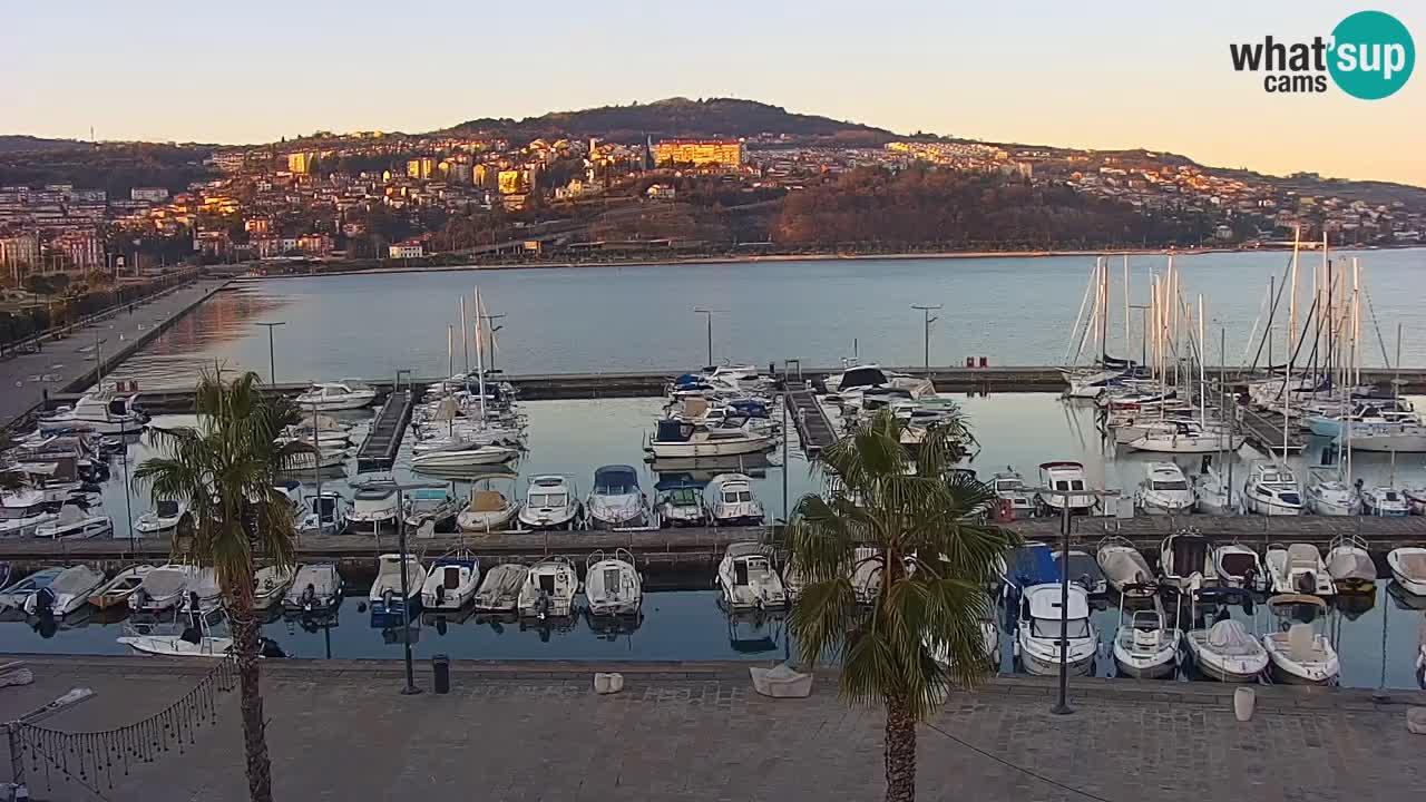 Webcam Capodistria – marina e lungo mare dall’Hotel Grand Koper