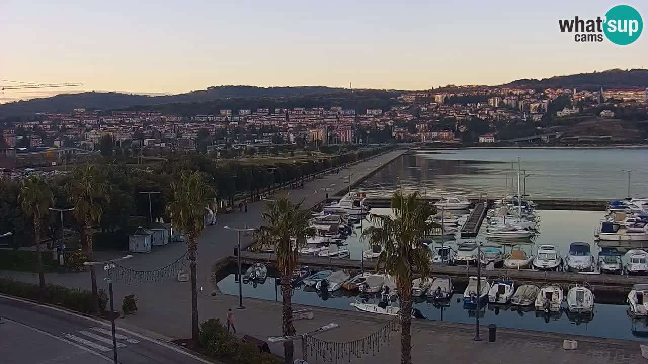 Il porto di Koper – Capodistria live webcam – porto crociere e mercantile – Slovenia