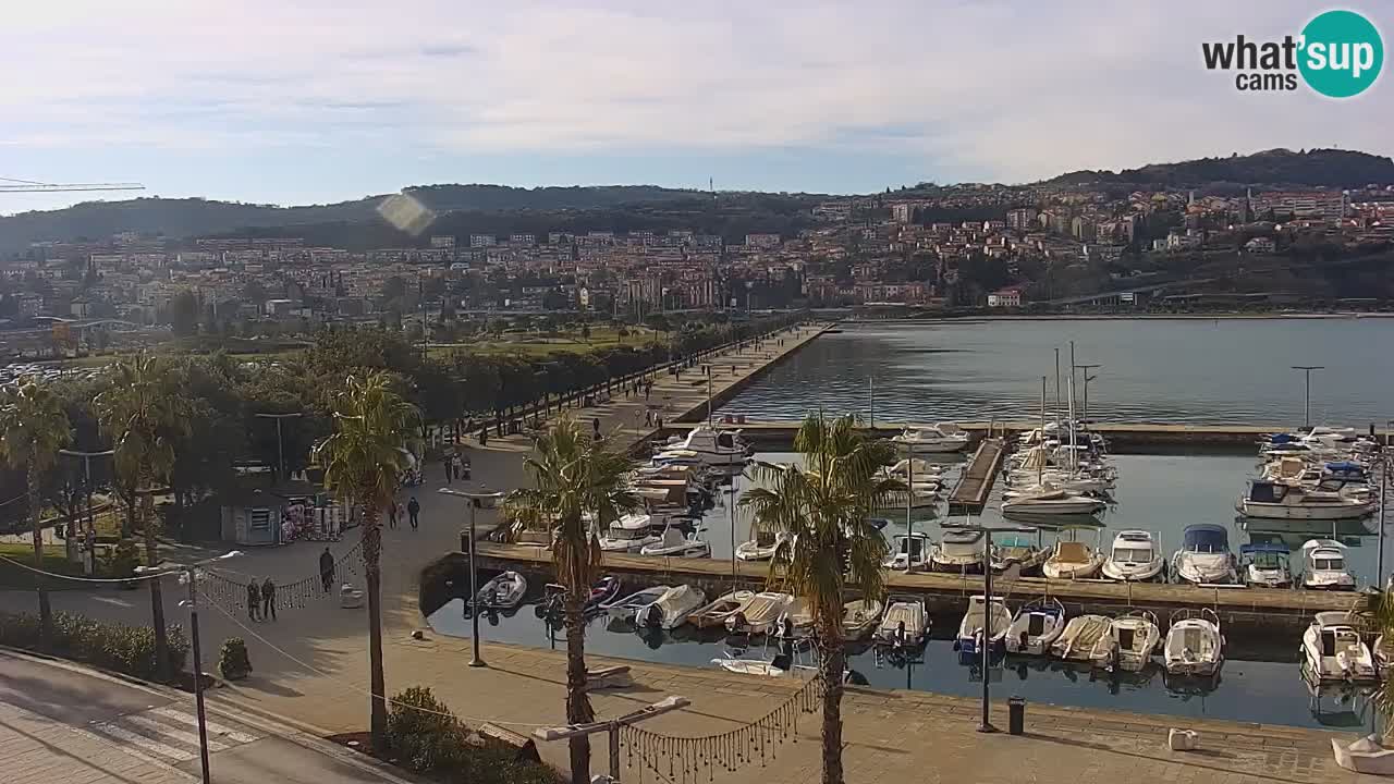 Camera en vivo Koper – puerto deportivo y paseo marítimo desde el Hotel Grand Koper