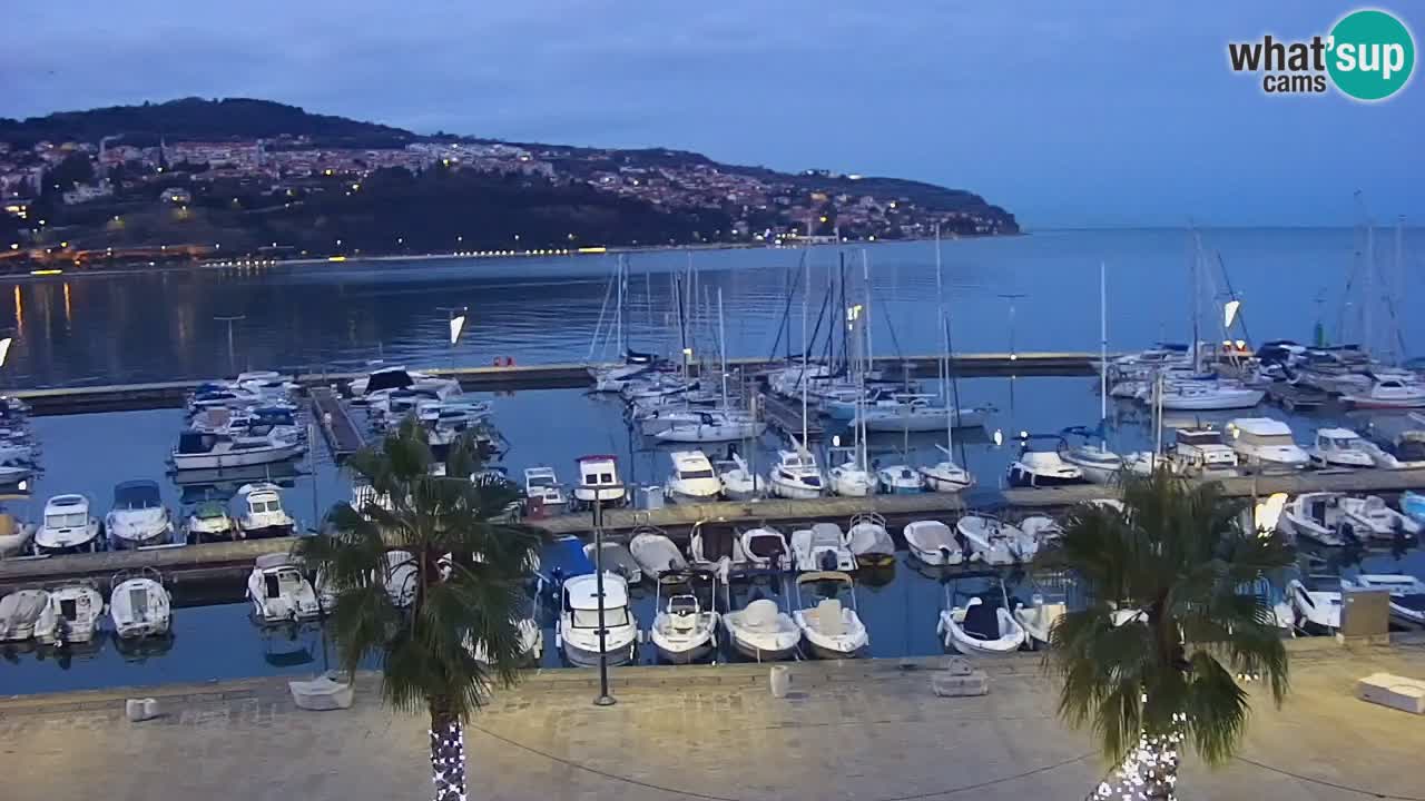 Webcam Koper – Panorama de la marina et de la promenade depuis le Grand Hotel Koper