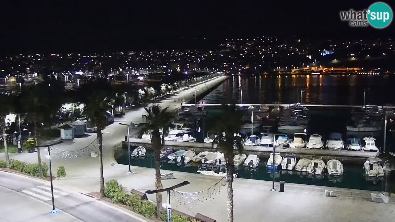 Webcam Koper – Panorama des Jachthafens und der Promenade vom Hotel Grand Koper