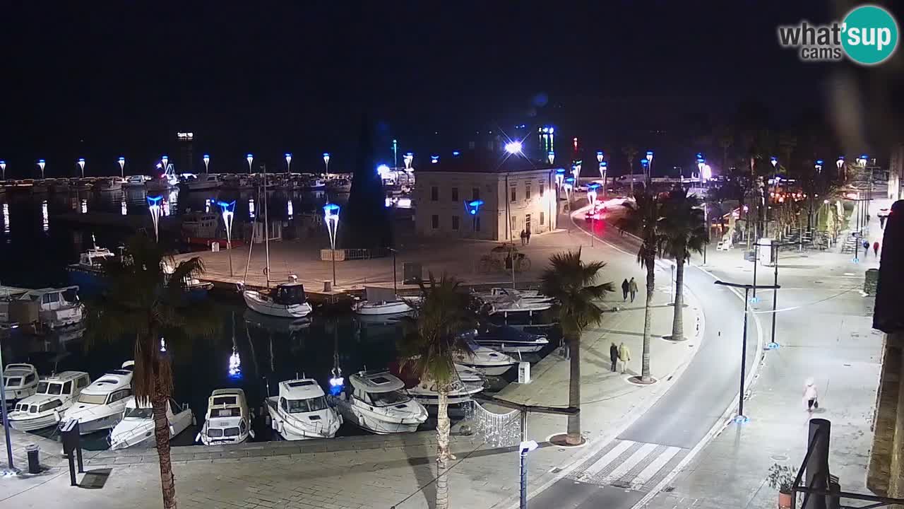 Spletna kamera Luka Koper v živo – Potniški terminal in tovorno pristanišče – Slovenija