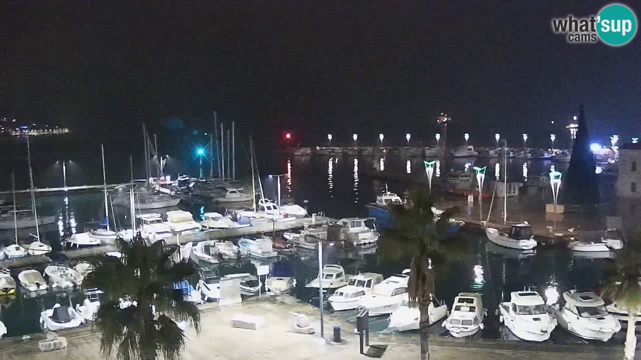 Webcam Koper – Panorama des Jachthafens und der Promenade vom Hotel Grand Koper