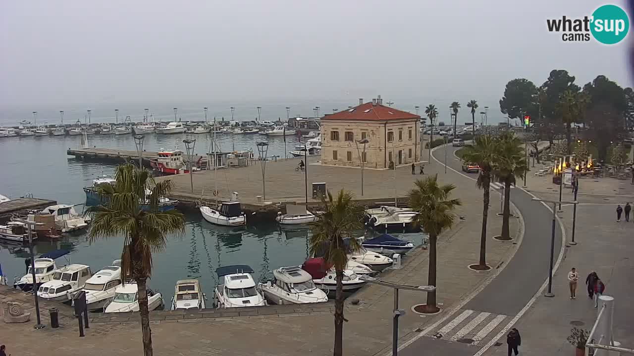 Camera en vivo Koper – puerto deportivo y paseo marítimo desde el Hotel Grand Koper
