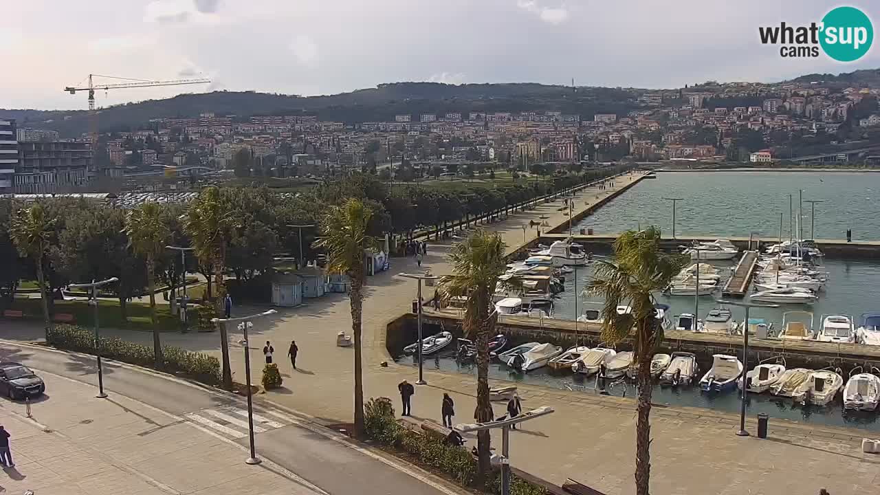 Camera en vivo Koper – puerto deportivo y paseo marítimo desde el Hotel Grand Koper