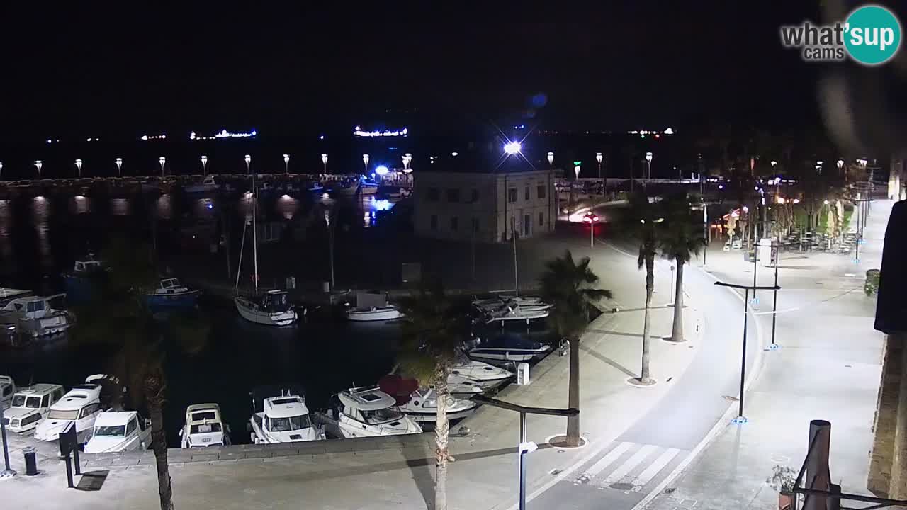 Webcam Koper – Panorama des Jachthafens und der Promenade vom Hotel Grand Koper