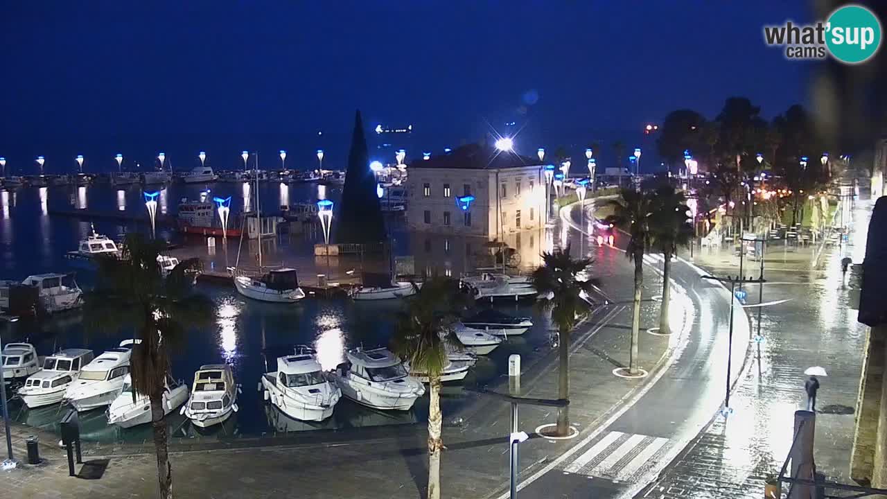 Webcam Koper – Panorama of the marina and promenade from the Grand Hotel Koper