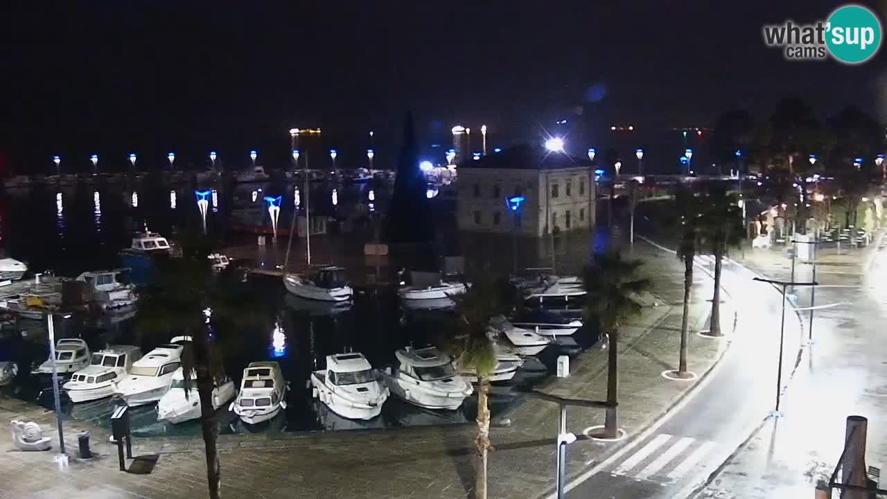 Webcam Koper – Panorama des Jachthafens und der Promenade vom Hotel Grand Koper