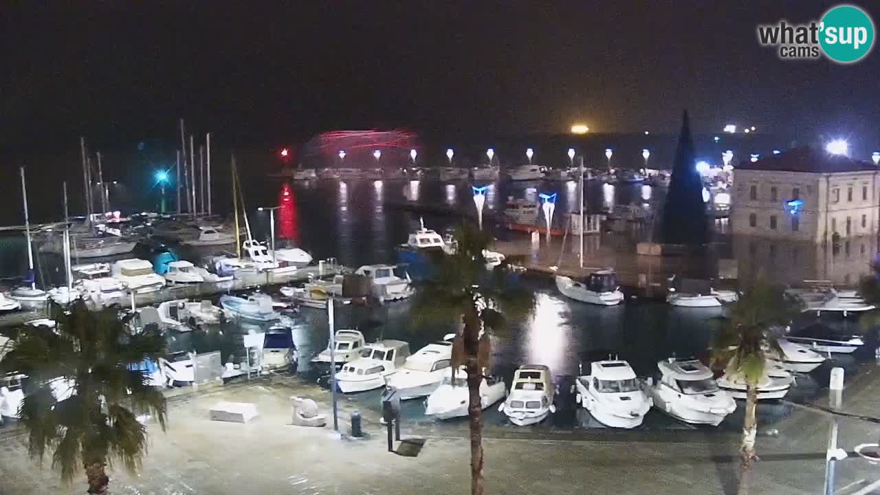 Camera en vivo Koper – puerto deportivo y paseo marítimo desde el Hotel Grand Koper