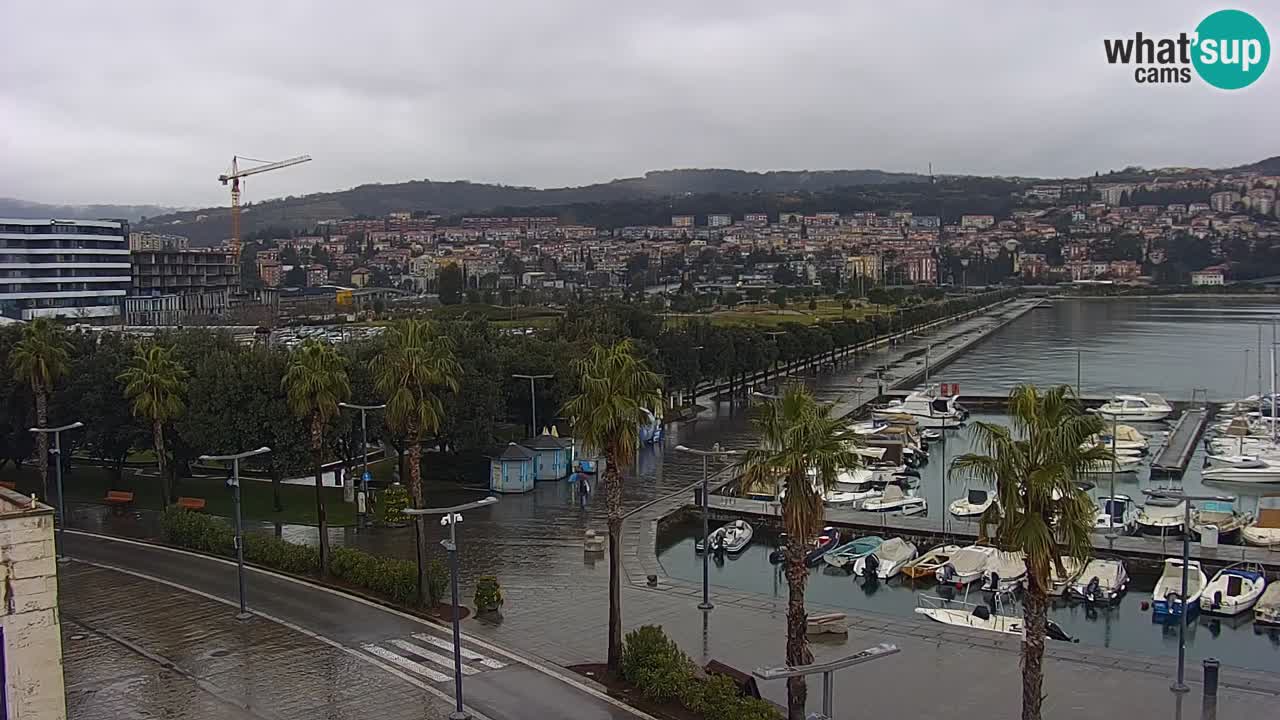 Web kamera Koper – marina i promenada – hotel Grand Koper