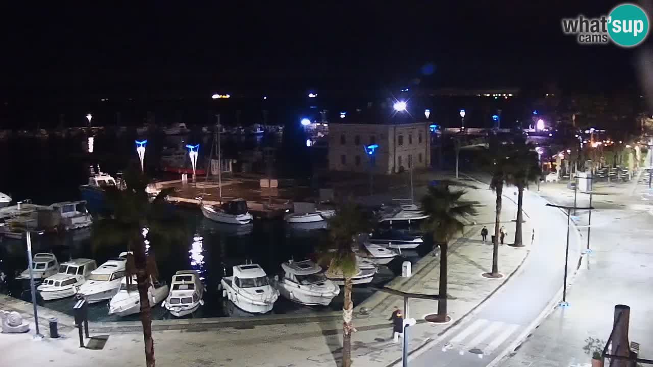 Webcam Koper – Panorama des Jachthafens und der Promenade vom Hotel Grand Koper