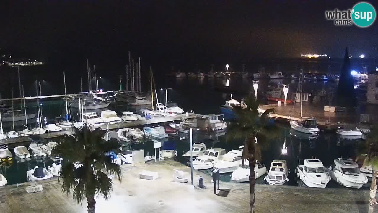 Webcam Koper – Panorama des Jachthafens und der Promenade vom Hotel Grand Koper