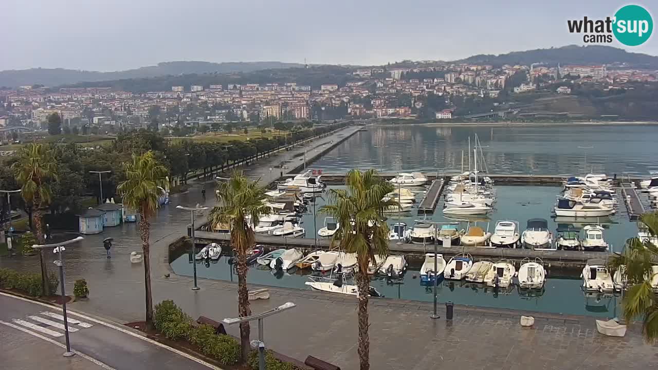 Web kamera Koper – marina i promenada – hotel Grand Koper